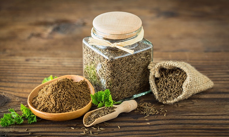 چگونه با این چند ادویه خانگی، قند خون خود را به طور طبیعی کنترل کنیم؟