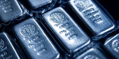 نقره و پلاتین در آستانه جهش بزرگ؛ چرا نقره یک فرصت طلایی است؟