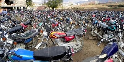 ۱۱۰۰ موتورسیکلت متخلف به پارکینگ رفتند