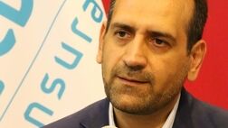 محصول جدید بیمه دی با نام «زندگی بهادار»، بیمه‌نامه‌ای خلاقانه و متصل به صندوق‌های مالی است
