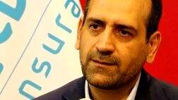 محصول جدید بیمه دی با نام «زندگی بهادار»، بیمه‌نامه‌ای خلاقانه و متصل به صندوق‌های مالی است
