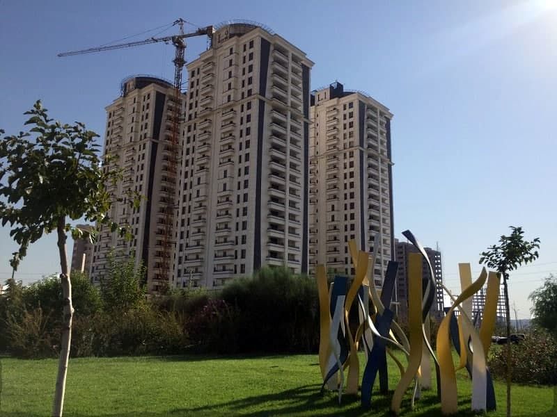 آپارتمان های ۱۰۰ متری شهرک چیتگر چند؟ 