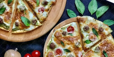 طرز تهیه پیتزا با سس ریحان به همراه آموزش خمیر پیتزا 
