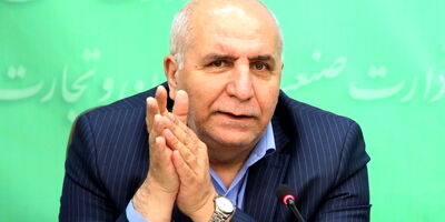 کارت‌های بازرگانی یک بار مصرف جمع‌ می‌شود
