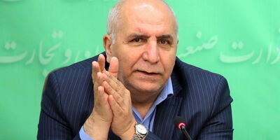 کارت‌های بازرگانی یک بار مصرف جمع‌ می‌شود