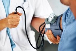 دهک‌های ۶ تا ۱۰ با پرداخت حق بیمه تحت پوشش بیمه سلامت قرار می‌گیرند
