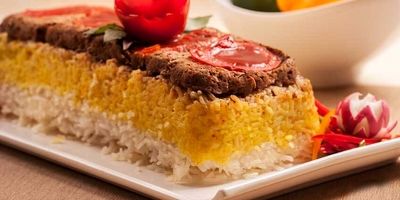 کباب تابه ای مرغ با سس آلبالو