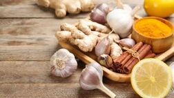 ۱۲ داروی گیاهی برای کشتن میکروب معده
