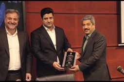 نخستین جایزه دوره ارزیابی هلدینگ‌های صندوق به سرمایه گذاری فرهنگیان رسید
