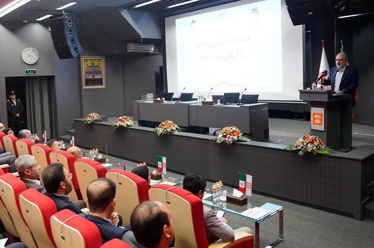 مدیرعامل بانک مسکن خواستار همگرایی بیشتر شبکه بانک با گروه مالی بانک مسکن شد