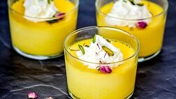 این دسر زعفرانی لطیف و خوشمزه را برای ماه رمضان درست کنید