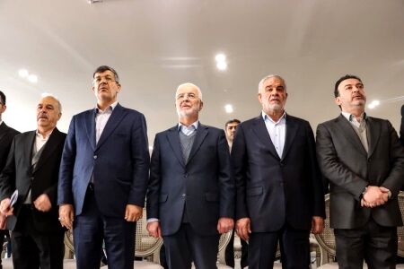 شرکت ریسندگی رسن‌ریس آریا با حضور وزیر کشور در منطقه ویژه اقتصادی یزد وارد مدار تولید شد
