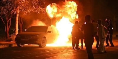 گرمای هوا ۲۸۱ خودرو در اصفهان را به آتش کشید
