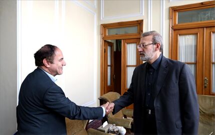 دیدار لاریجانی با مدیران بیمه مرکزی