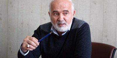 توکلی:جهت گیری دولت در بازار ارز درست است