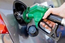 قیمت بنزین در آمریکا به ۴ دلار رسید