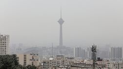 تداوم وزش باد و خیزش گرد و خاک در تهران
