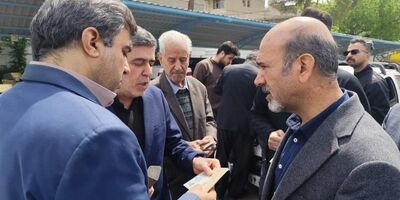 بازدید قائم‌مقام بیمه مرکزی از شعبه پرداخت خسارت فاطمی بیمه ایران
