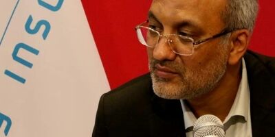 تلاش بیمه دی در راستای سودآوری پایدار، ستودنی است