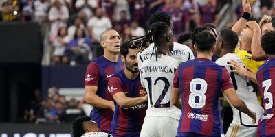 مشت اول ژاوی به کارلتو