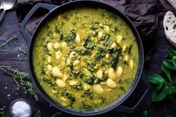 اسفناج قالی؛ خورش محلی شمالی برای گیاه خواران
