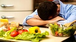 غذاهایی که سبب تشدید میگرن می‌شوند؟
