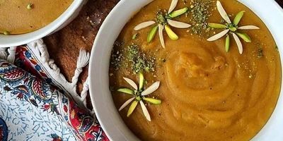 بدون دستگاه بستنی یخی توت فرنگی درست کنید
