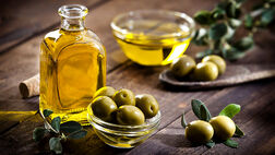 اشتباه نکنید؛ روغن زیتون هم کالری دارد
