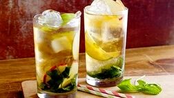 روش تهیه شربت بیدمشک و گلاب برای رفع عطش در افطار
