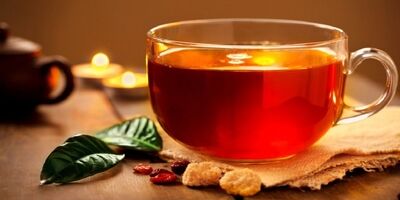 چای جذب آهن را در بدن کاهش می‌دهد
