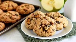 طرز تهیه کوکی سیب و دارچین با بافتی نرم و خوشمزه ؛ یک عصرانه جذاب با چای
