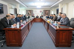 برگزاری نشست های صمیمی هیأت سرپرستی بانک ایران زمین با کارکنان واحدهای ستادی
️