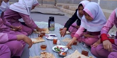این میان وعده‌ها حالِ دانش‌آموزان تان را خوب می‌کند
