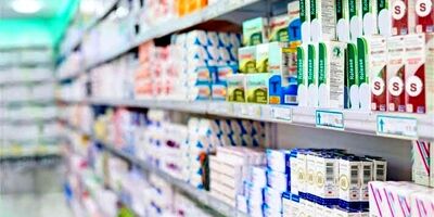 نگهداری ۱۸ درصد داروی کشور در منازل؛ وضعیت تامین داروهای حیاتی
