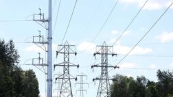 ایران بیشترین میزان تبادل برق با کشور‌های منطقه را دارد