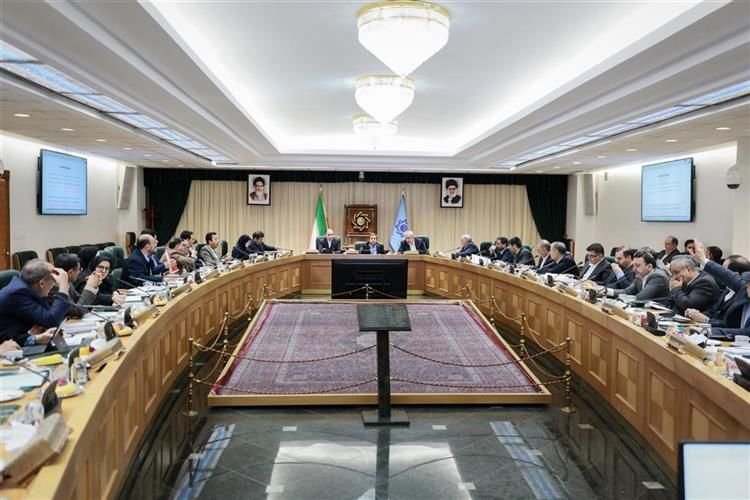 تاکید بر حمایت از بنگاه‌های اقتصادی، کسب و کارهای خُرد و صاحبان مشاغل
