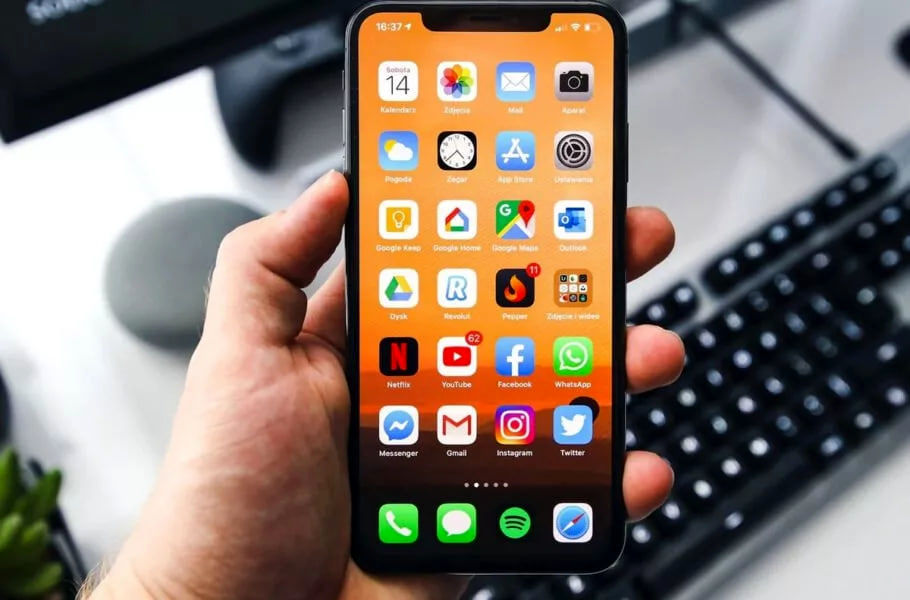 کدام آیفون‌ها احتمالاً به iOS 19 آپدیت می‌شوند؟
