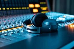 سنهایزر از هدفون HD 480 Pro رونمایی کرد؛ ترکیب راحتی و کیفیت صدای بی‌نظیر

