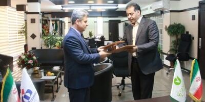 بیمه دانا و بانک قرض الحسنه مهر ایران تفاهم‌نامه همکاری امضا کردند 