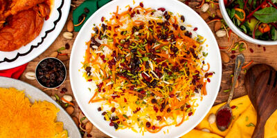 طرز تهیه شیرین پلو با مرغ ریش ریش؛ دستور مرحله به مرحله