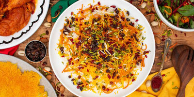 طرز تهیه شیرین پلو با مرغ ریش ریش؛ دستور مرحله به مرحله