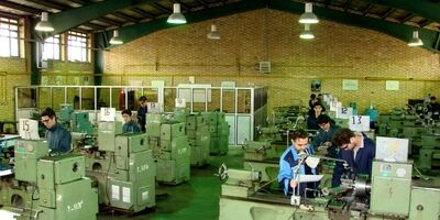 ۷۹ درصد کارگاه‌های صنعتی کمتر از ۵۰ نیروی کار دارند 