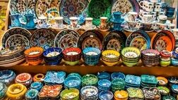 آثار هنرهای تجسمی کاربردی می‌شوند