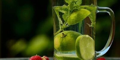 چند نوشیدنی مفید برای سم‌زدایی از کبد
