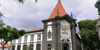 بانک‌های پرتغالی برای جذب مشتری شیوه های جدید به کار گرفتند