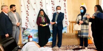 تجلیل بیمه دانا از مدیران ارشد آموزش و پرورش استان همدان

