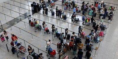 میزان درآمد دولت از محل عوارض خروج از کشور  ۱۷۰۳ میلیارد تومان