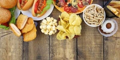 غذاهای فوق فرآوری شده چه تاثیری بر افسردگی دارند؟