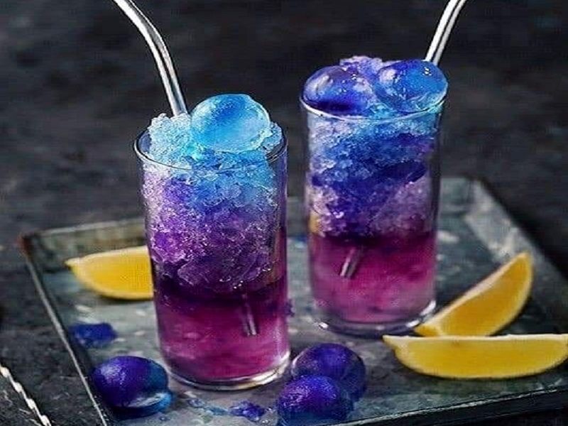 طرز تهیه شربت گل پنیرک در رنگ های مختلف
