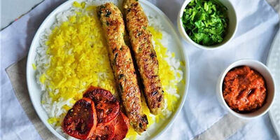طرز تهیه کباب تابه‌ای مرغ با چاشنی‌های دلنشین